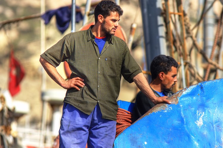 Vissers in de haven van Agadir - Marokko